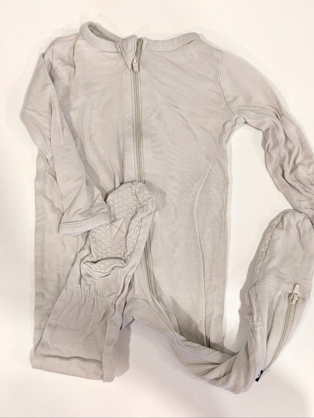 Neutral Gray Baby Zippered Footie Romper Kyte Baby 6-12m